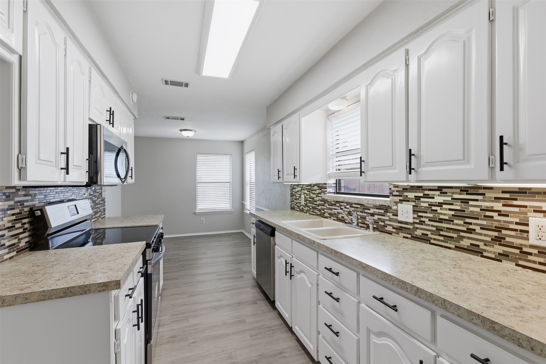 6640 Inwood Drive Watauga TX 76148
