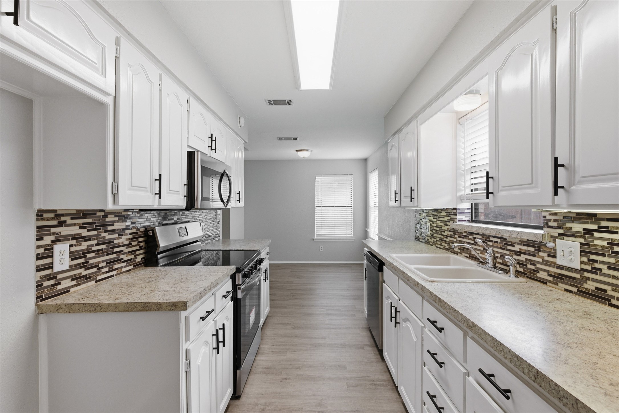 6640 Inwood Drive Watauga TX 76148
