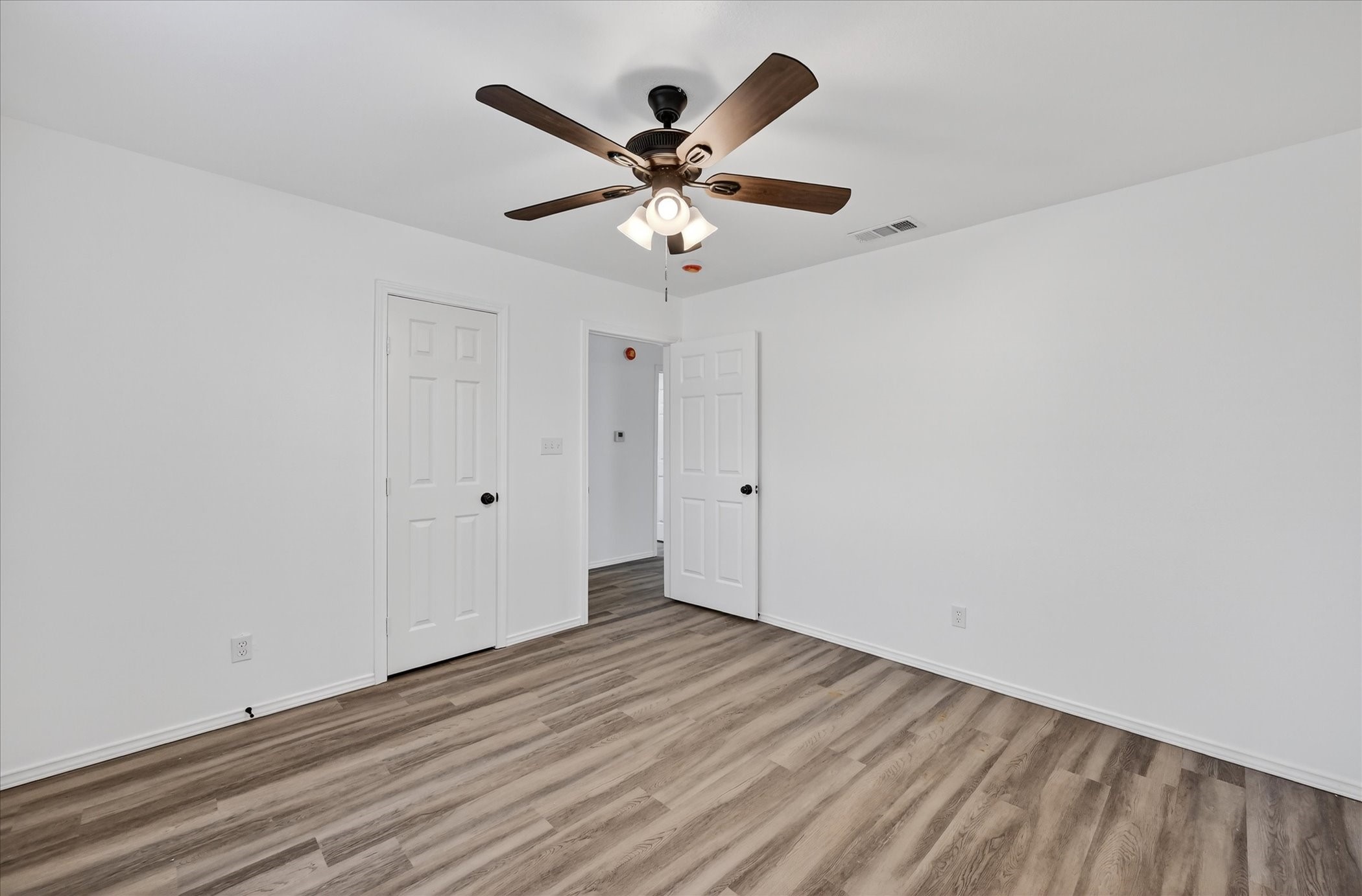 412 Susan Drive Kennedale TX 76060