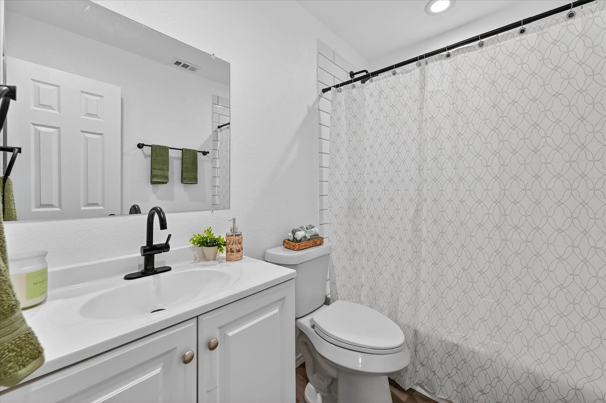 412 Susan Drive Kennedale TX 76060