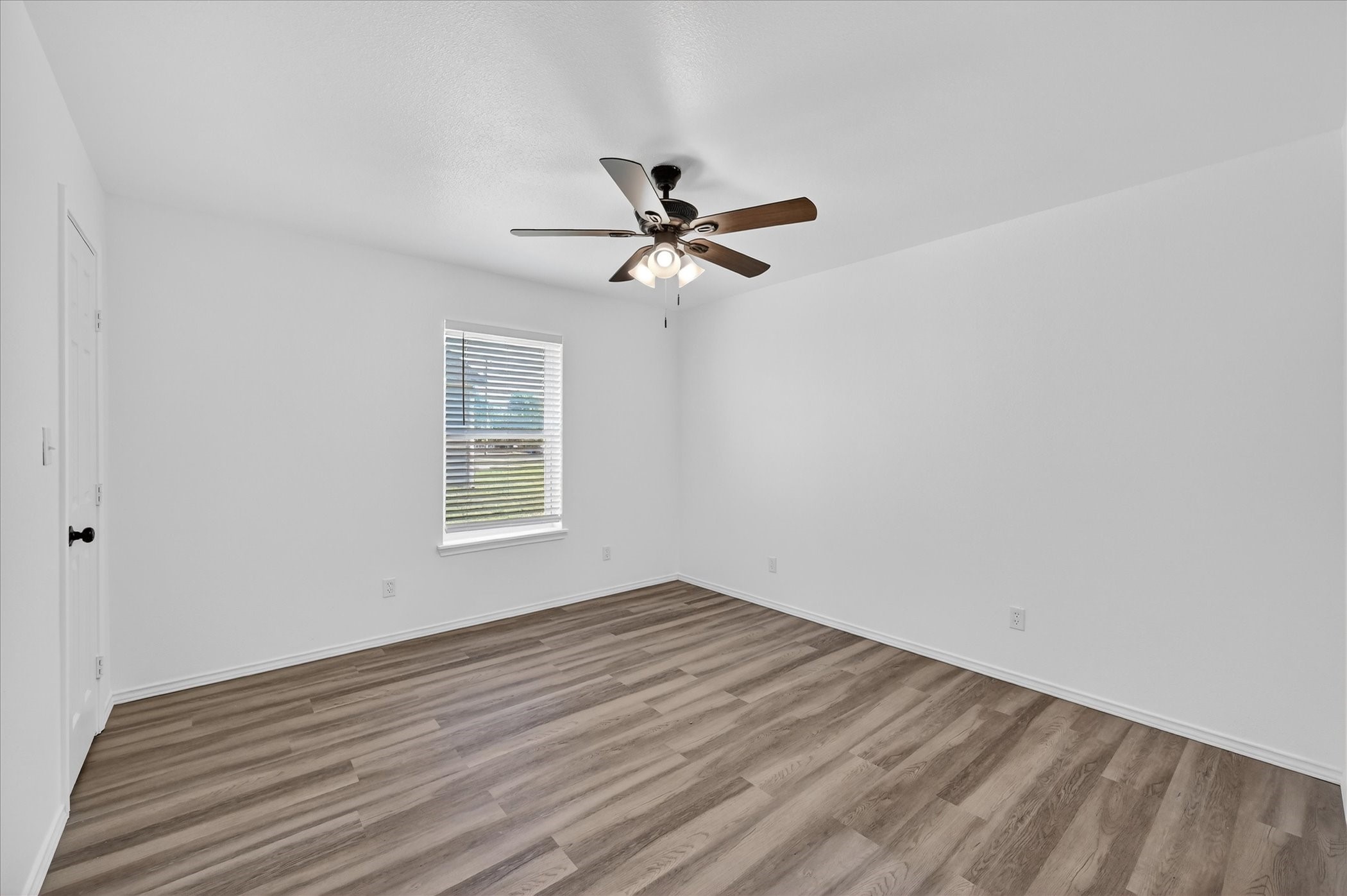 412 Susan Drive Kennedale TX 76060
