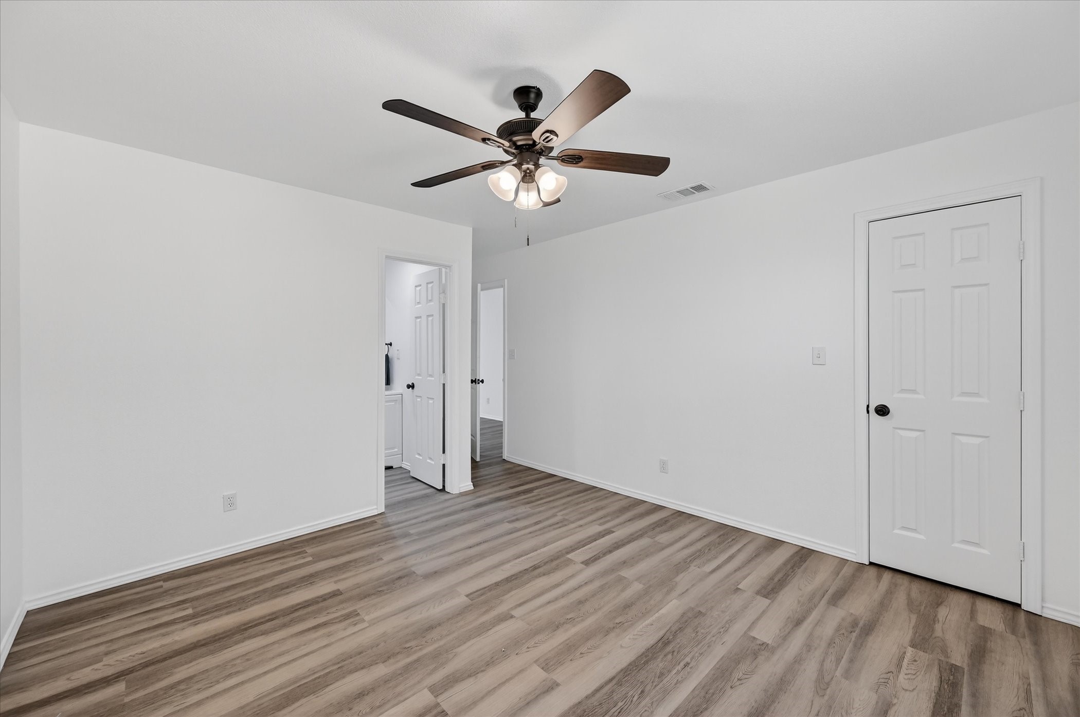 412 Susan Drive Kennedale TX 76060