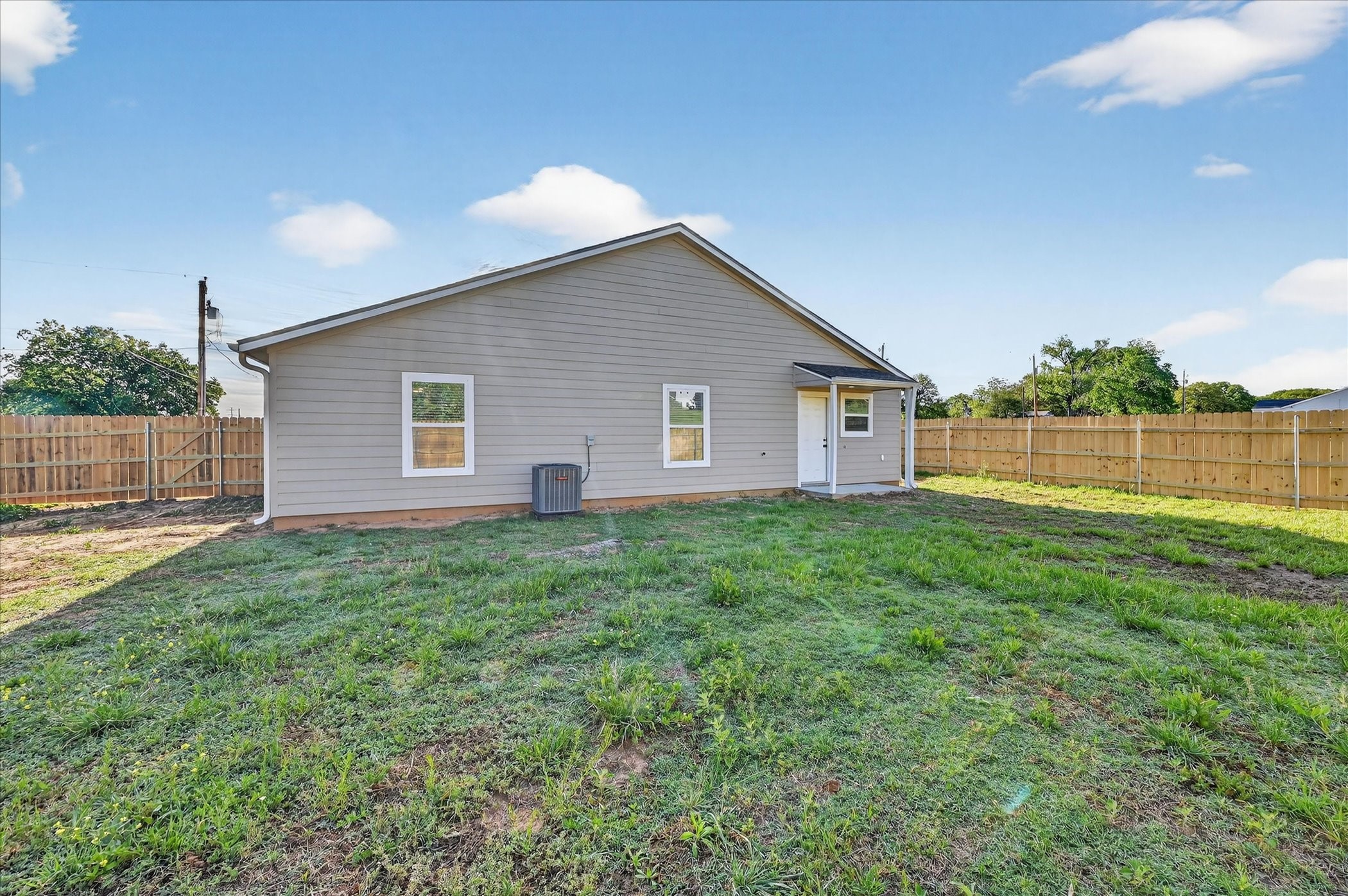 412 Susan Drive Kennedale TX 76060
