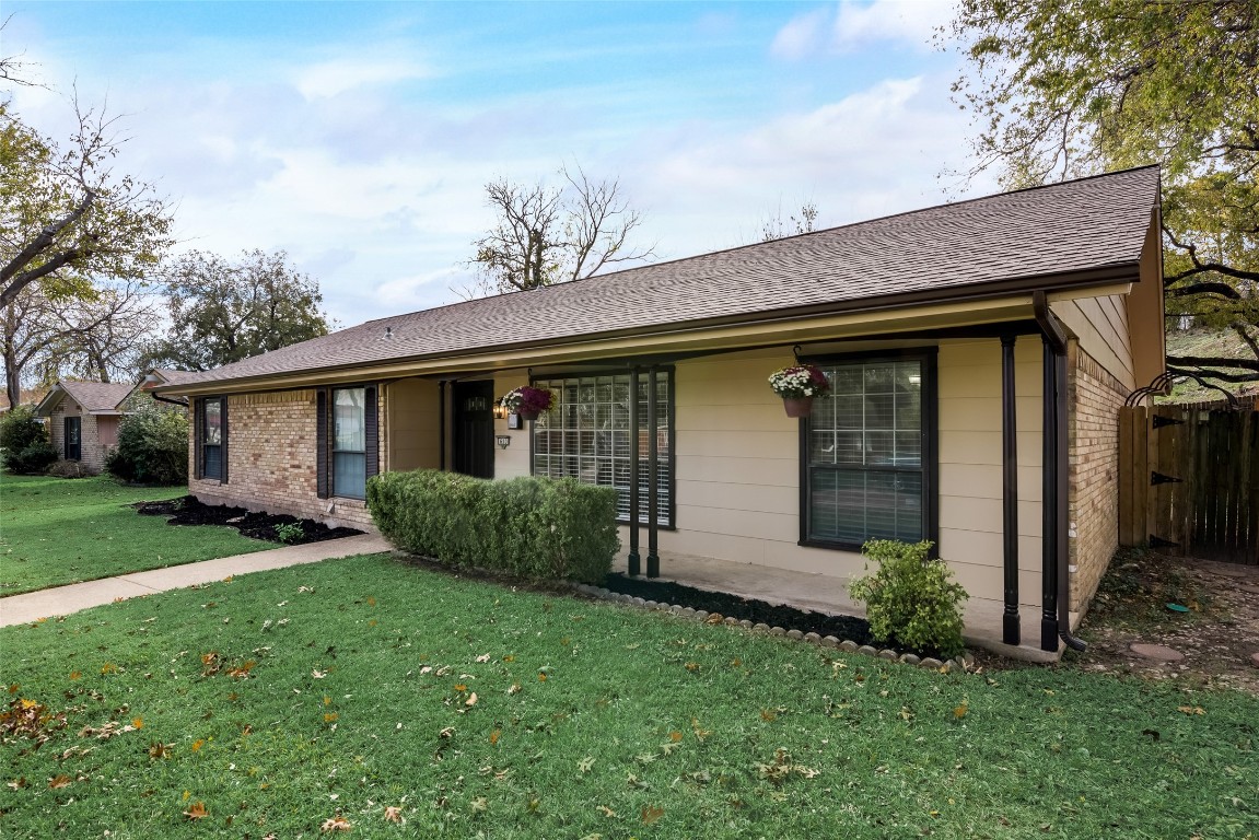 610 Green Castle Drive Dallas TX 75232