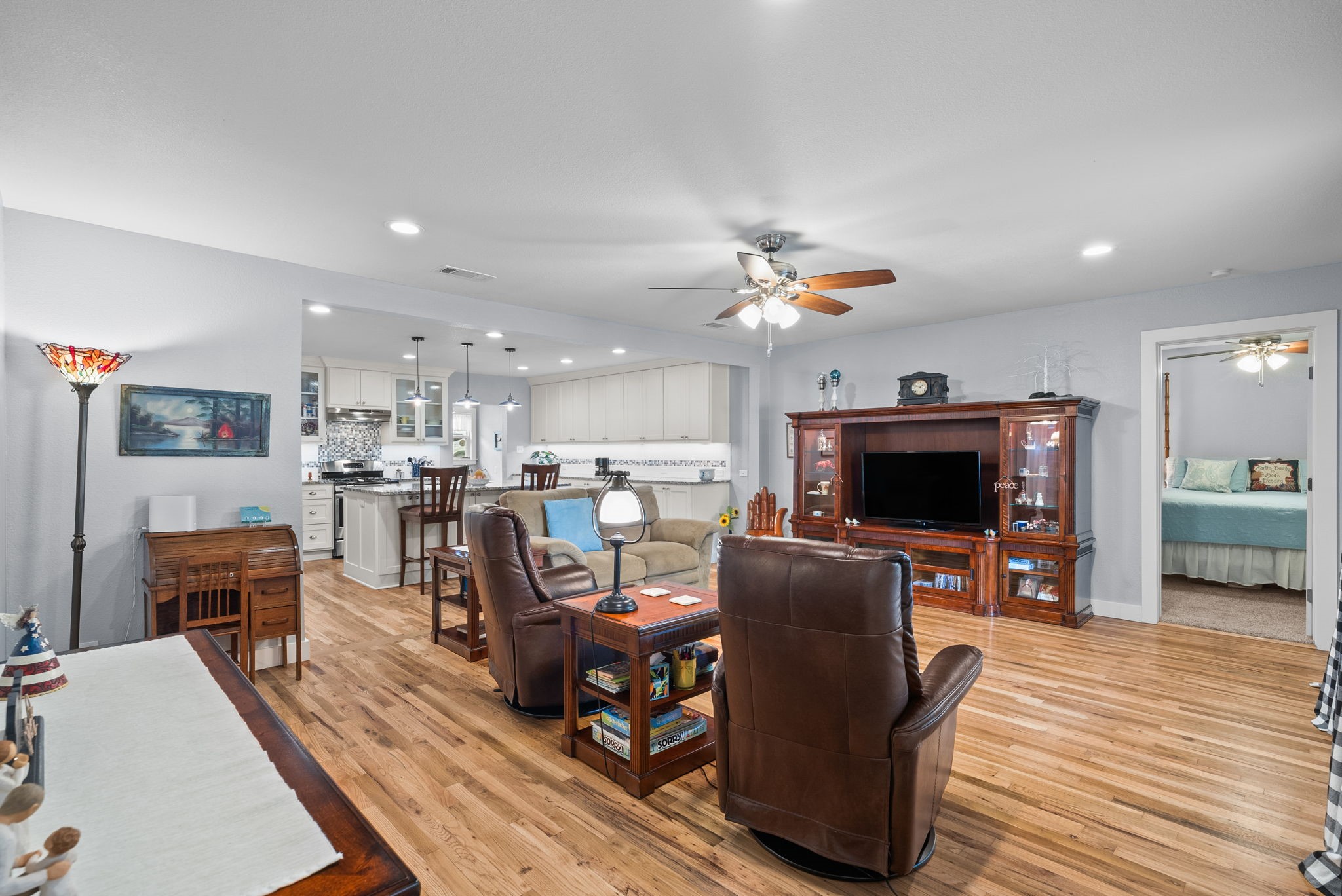 119 W Akard Street Weatherford TX 76086