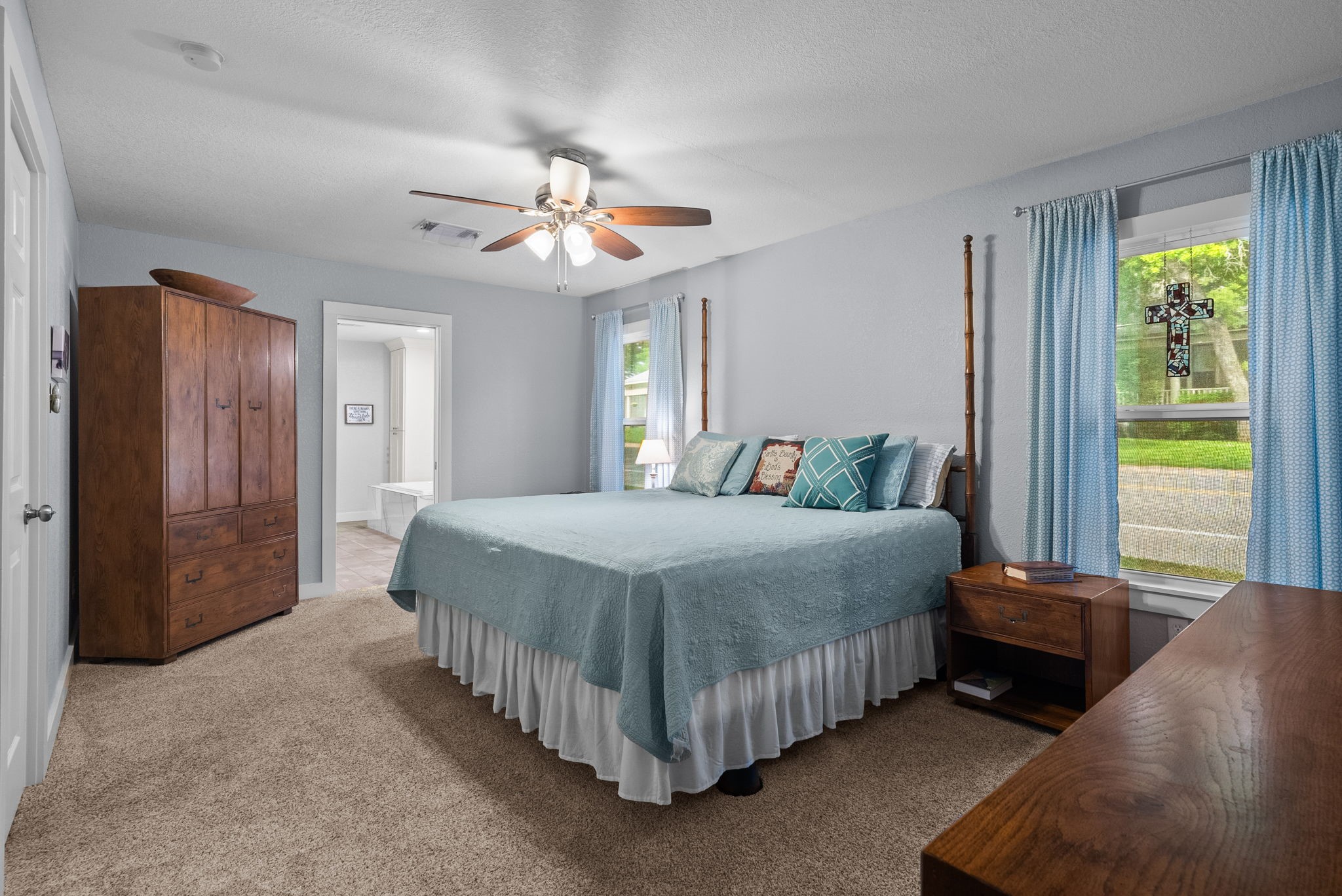 119 W Akard Street Weatherford TX 76086