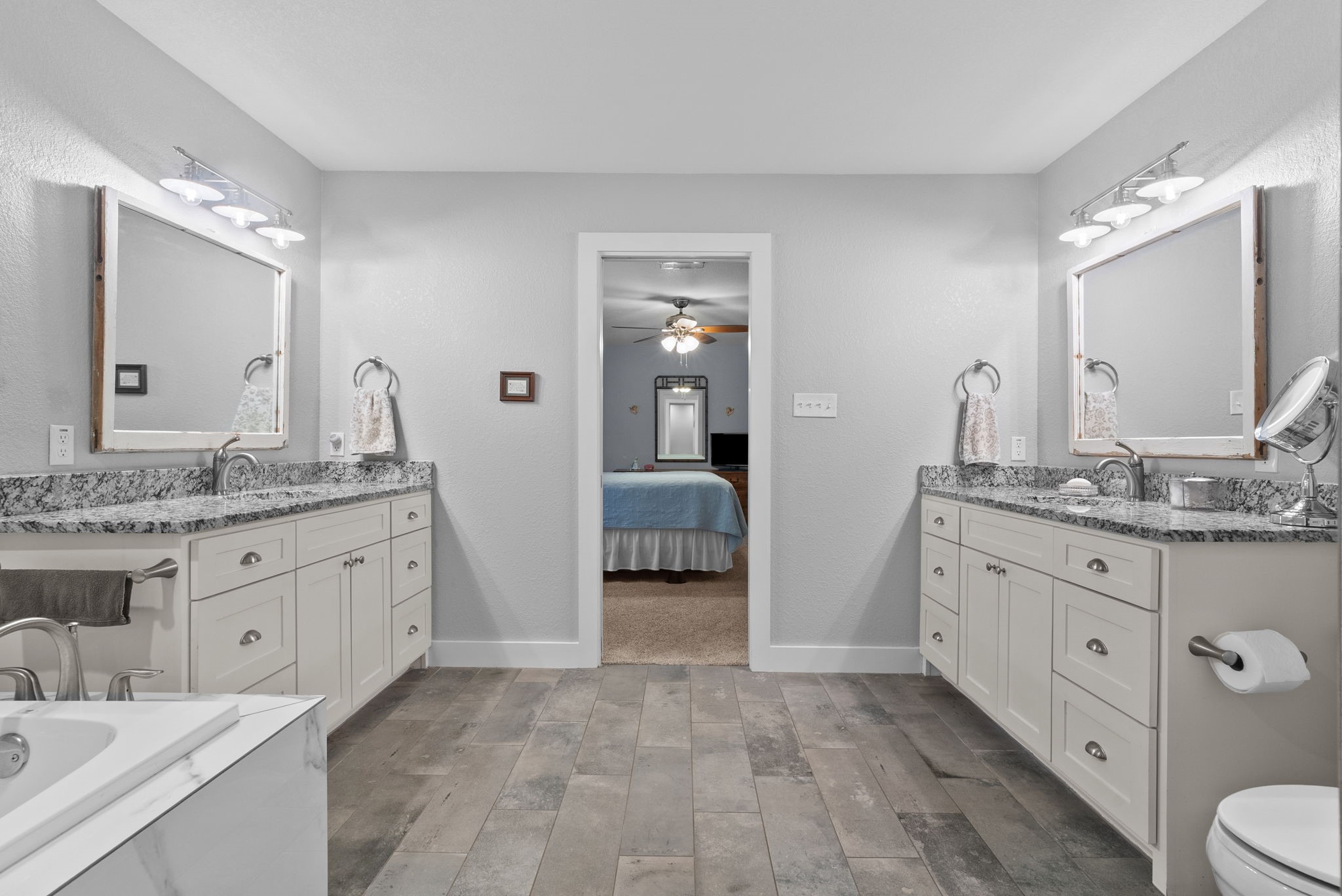 119 W Akard Street Weatherford TX 76086