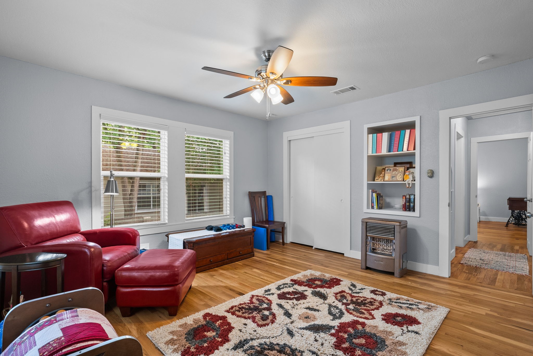 119 W Akard Street Weatherford TX 76086