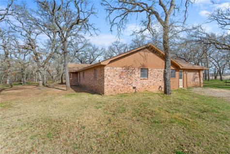 1447 Red Gate Road Mart TX 76664
