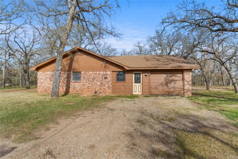 1447 Red Gate Road Mart TX 76664