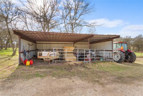 1447 Red Gate Road Mart TX 76664