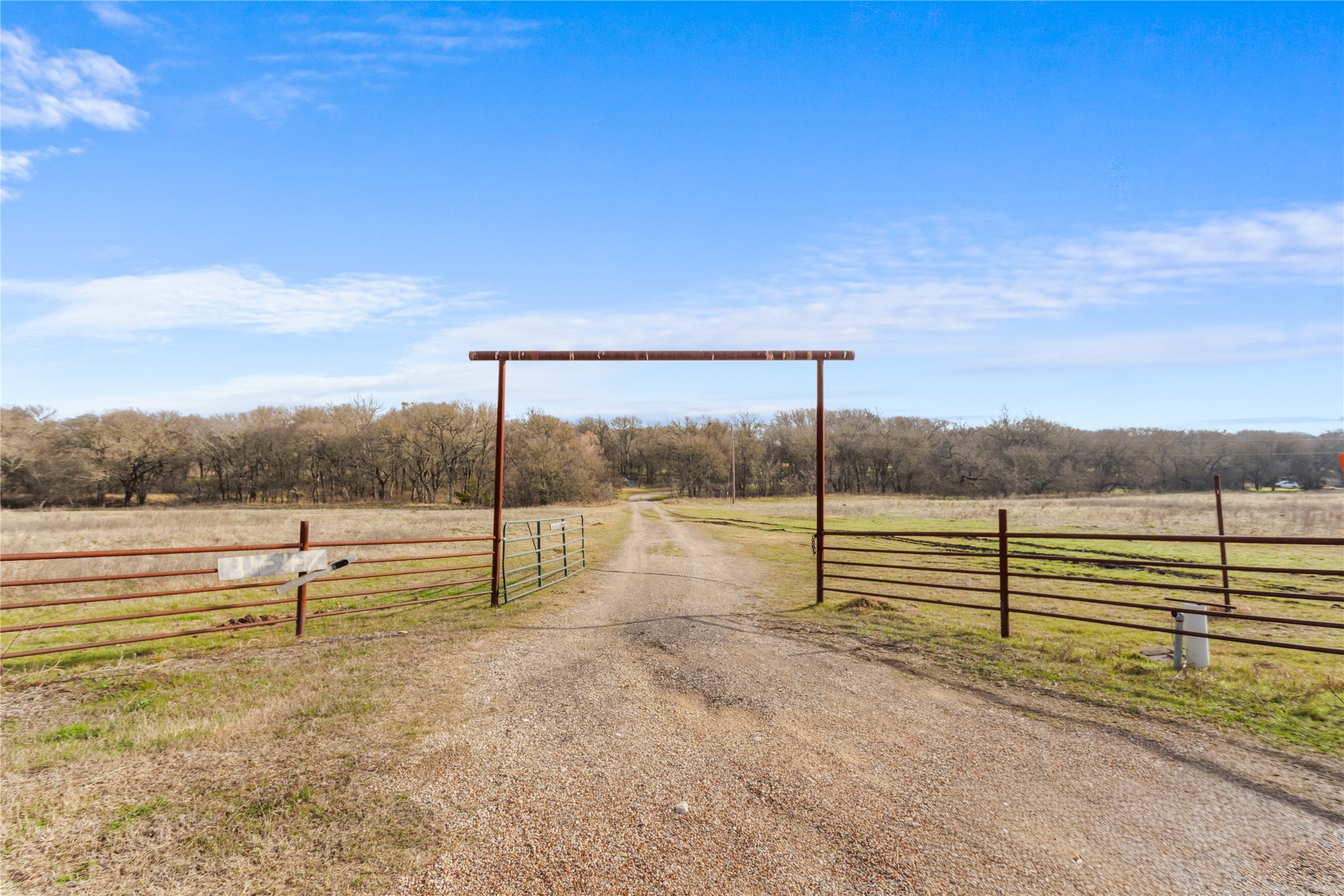 1447 Red Gate Road Mart TX 76664