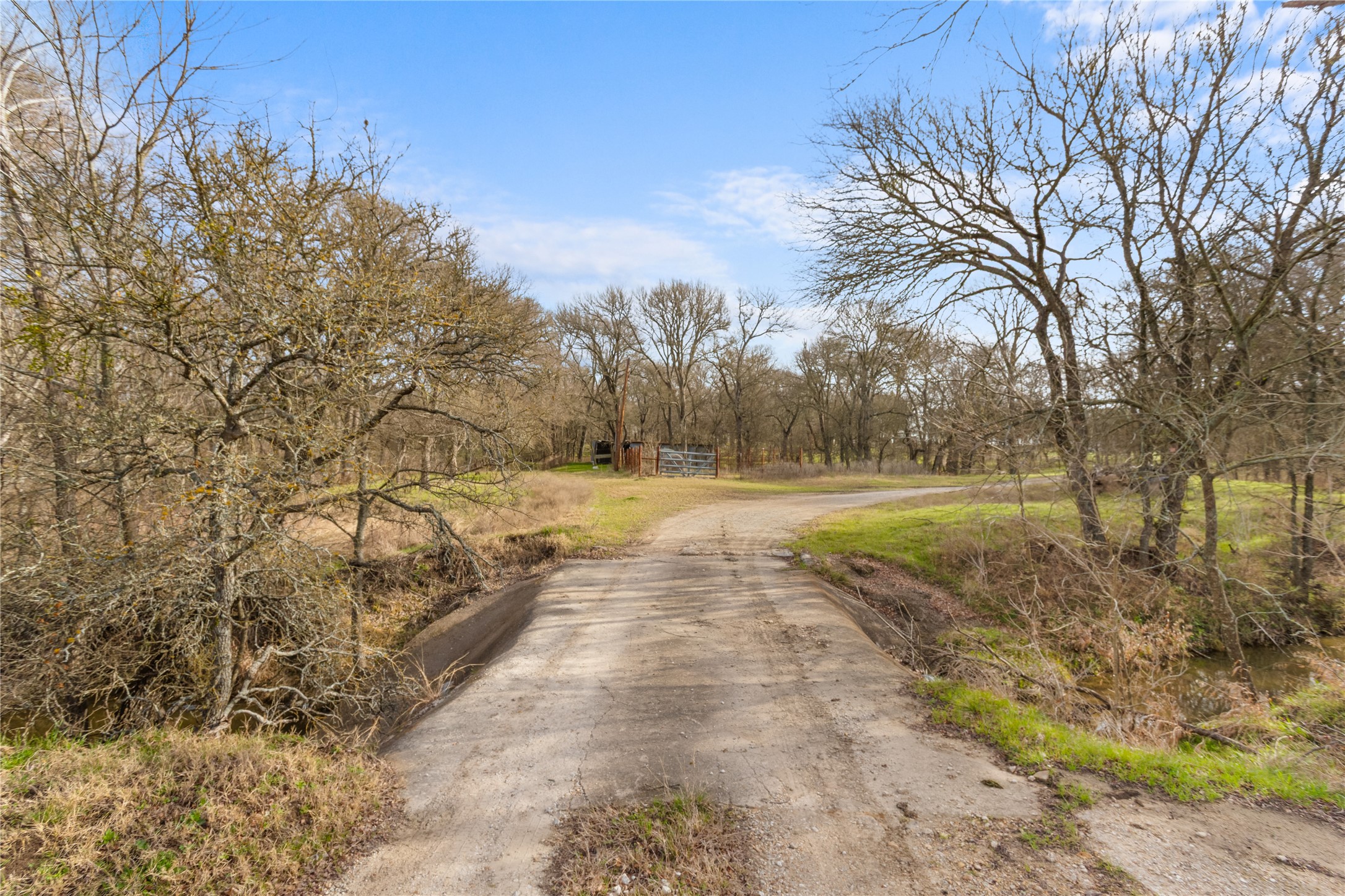 1447 Red Gate Road Mart TX 76664