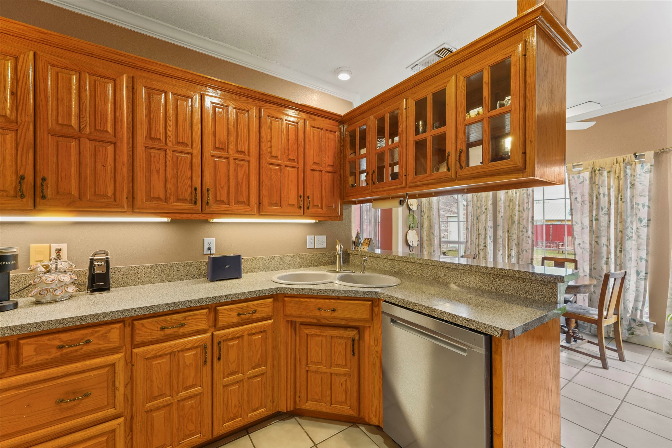 301 N Elm Quinlan TX 75474