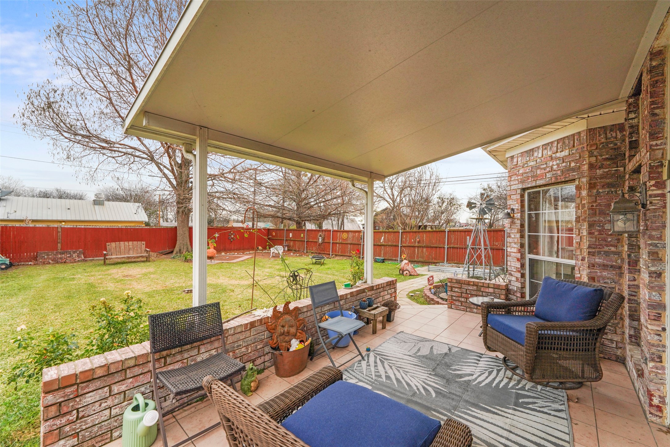 301 N Elm Quinlan TX 75474