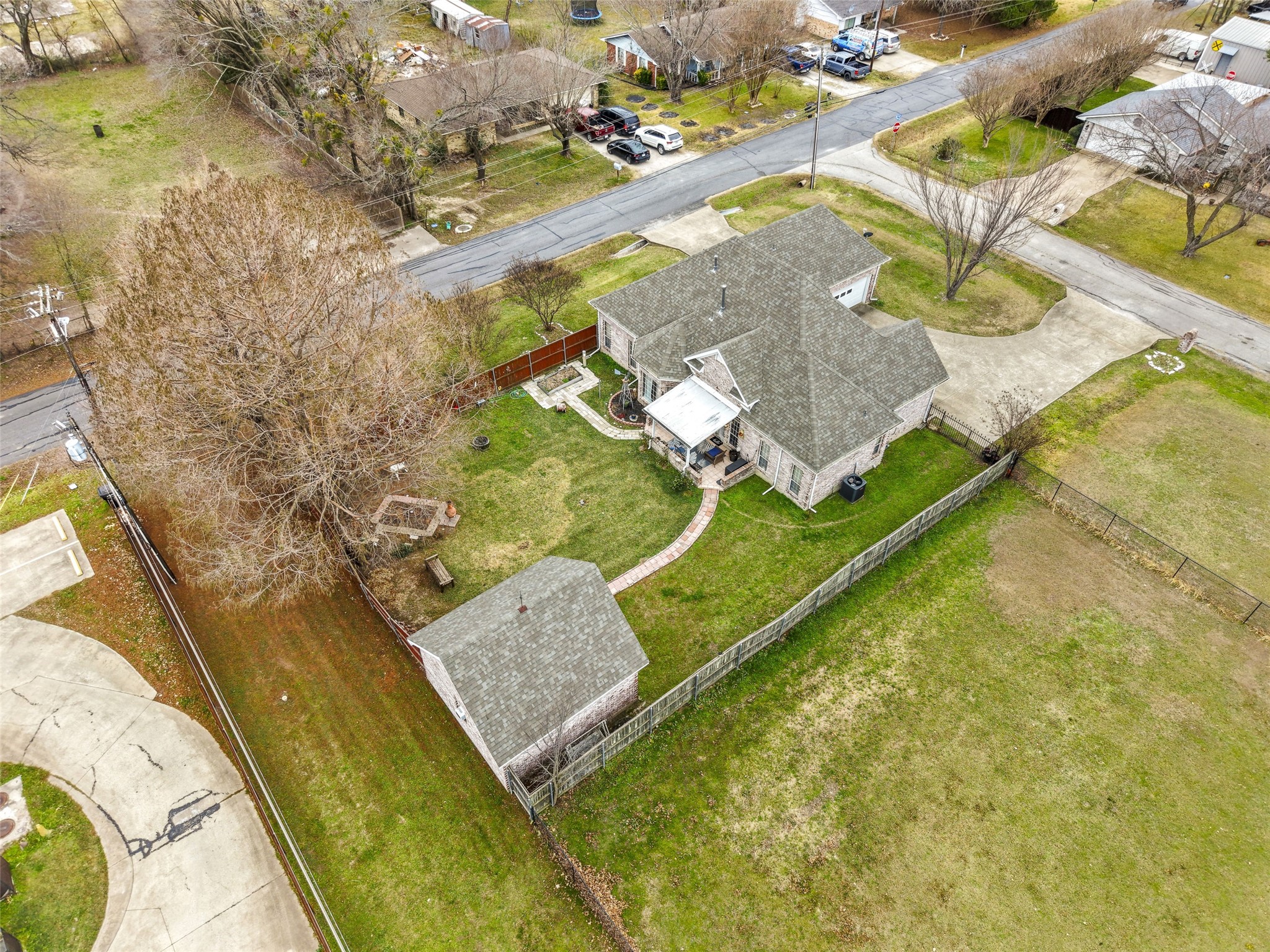 301 N Elm Quinlan TX 75474