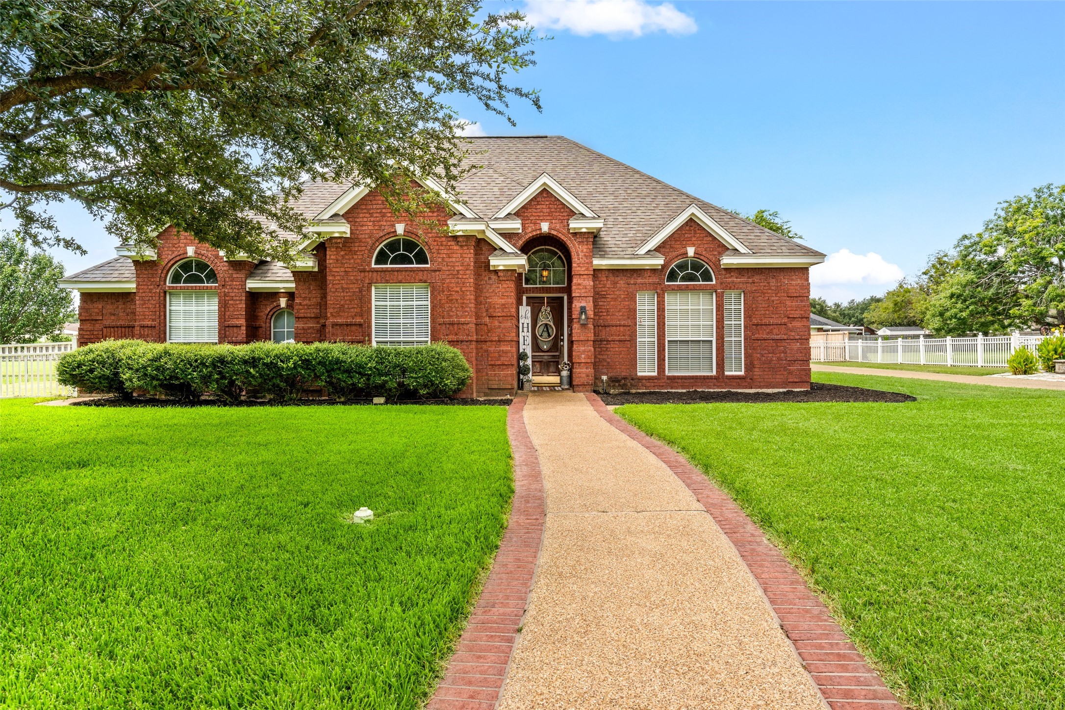 625 Retoma Park Robinson TX 76706