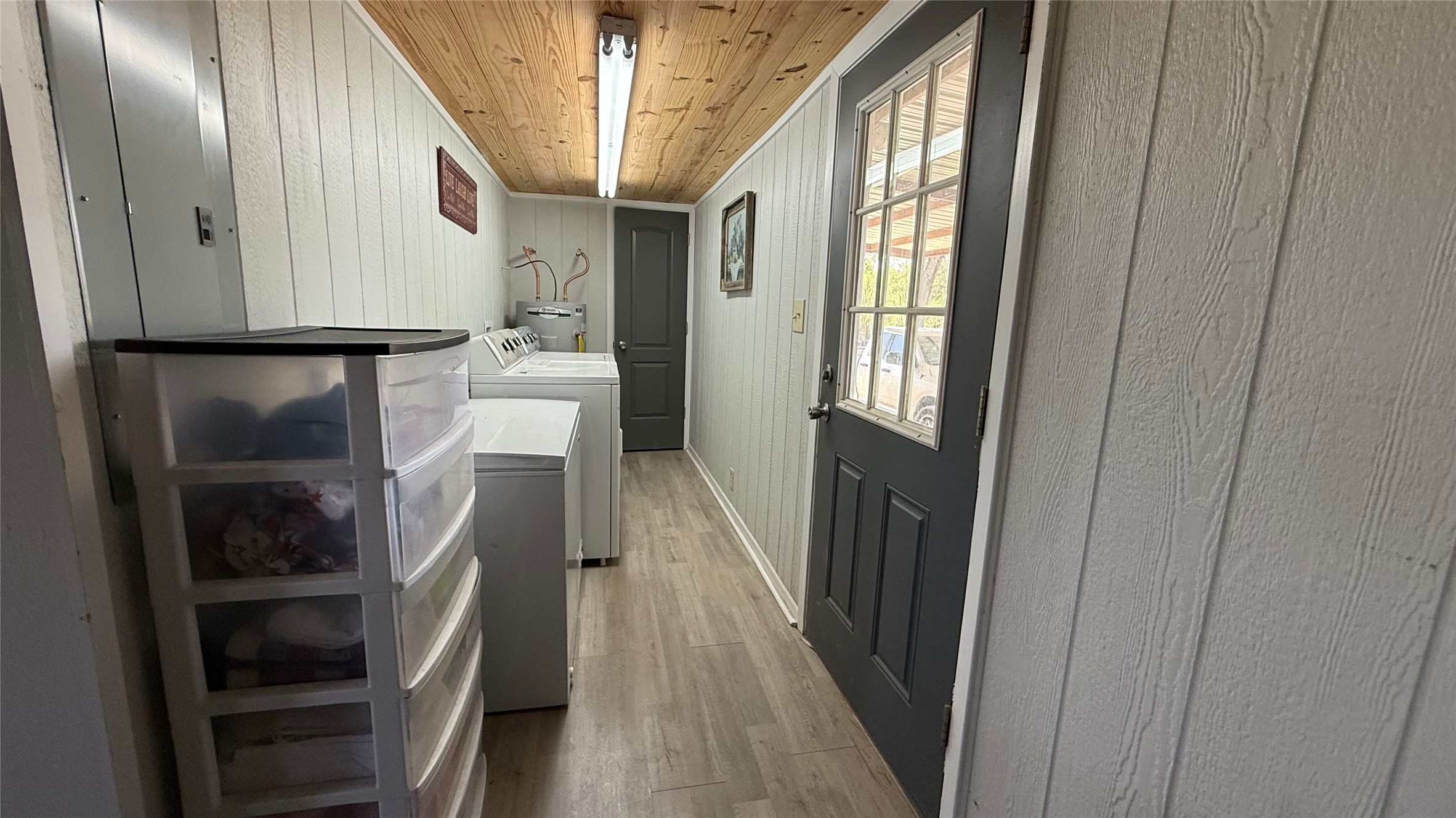 12845 Highway 6 Iredell TX 76649