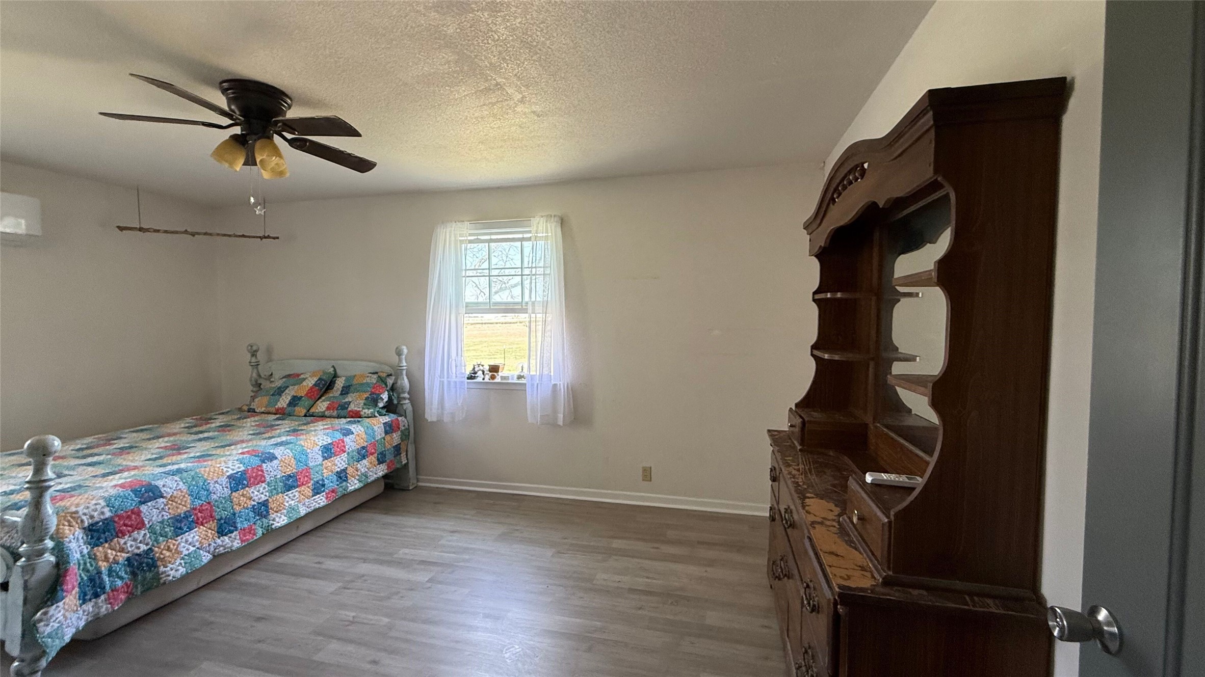 12845 Highway 6 Iredell TX 76649