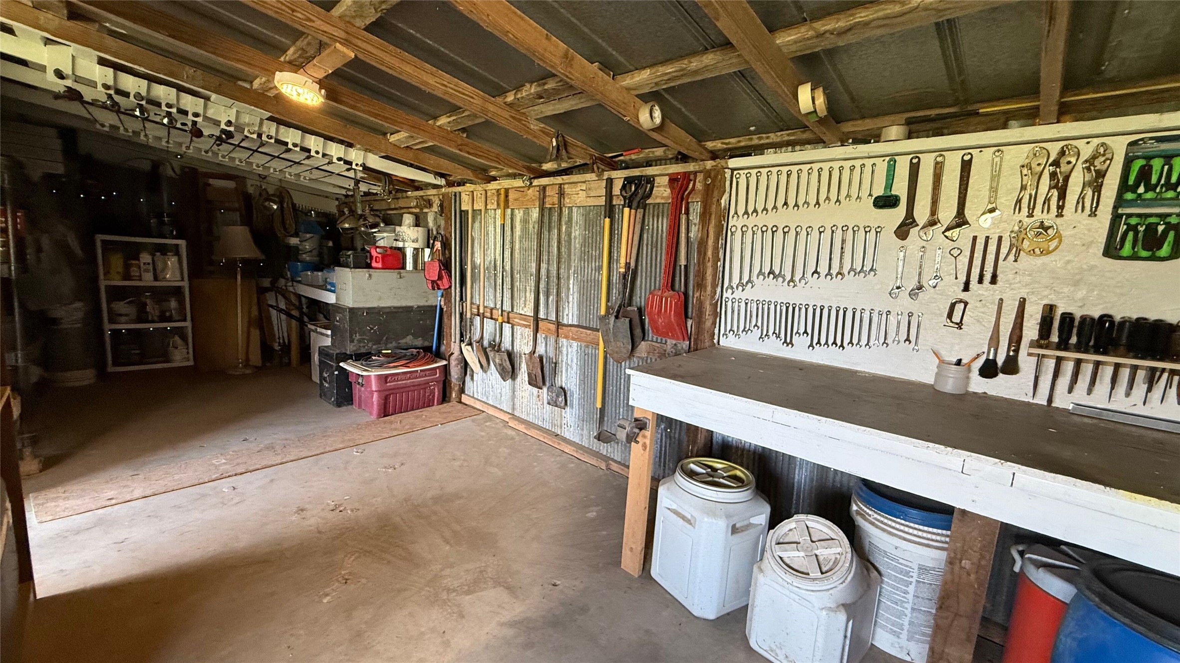 12845 Highway 6 Iredell TX 76649