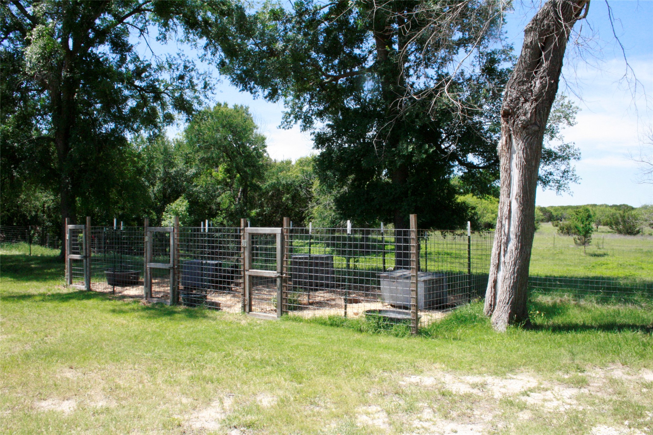 12845 Highway 6 Iredell TX 76649