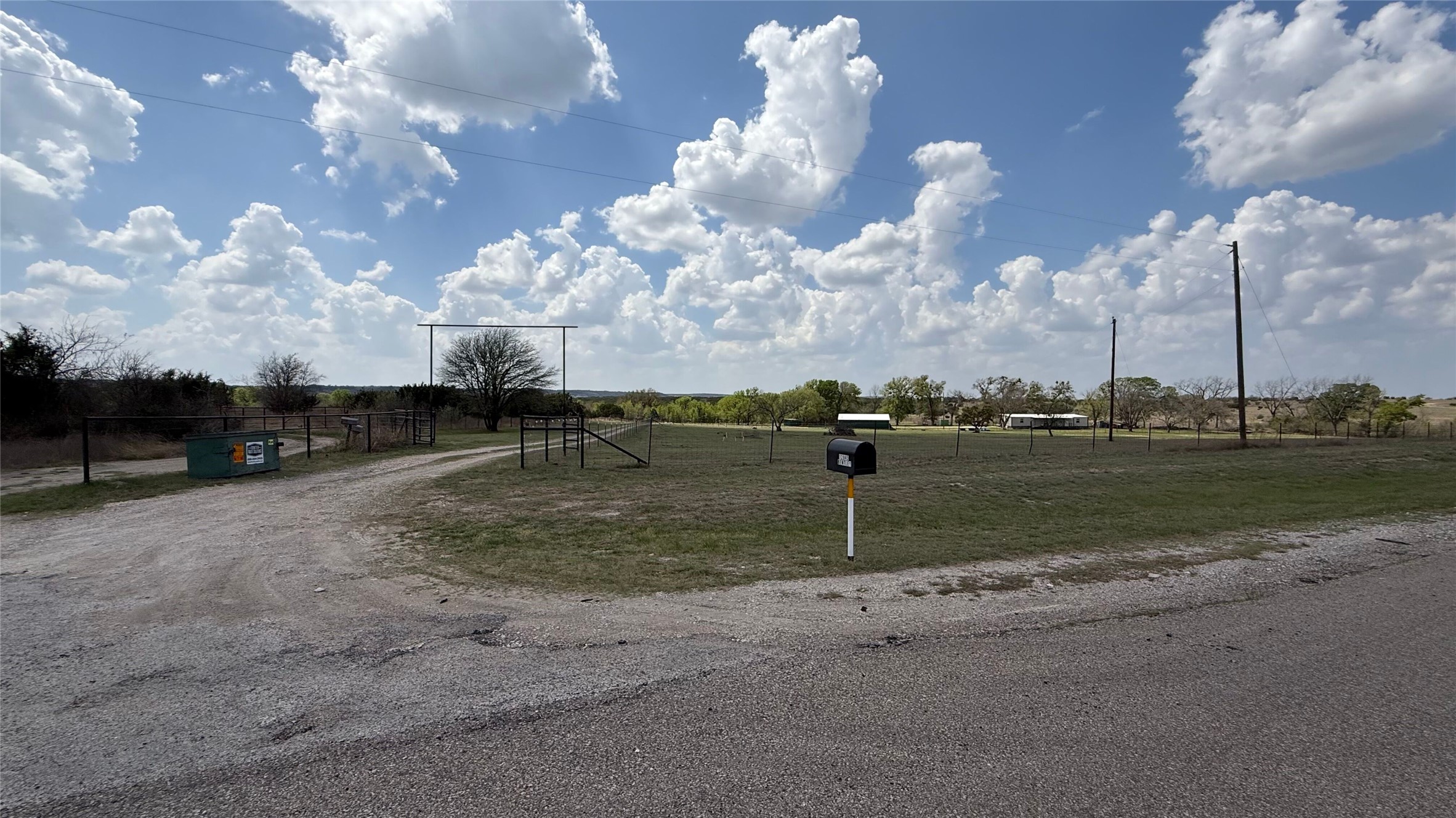 12845 Highway 6 Iredell TX 76649