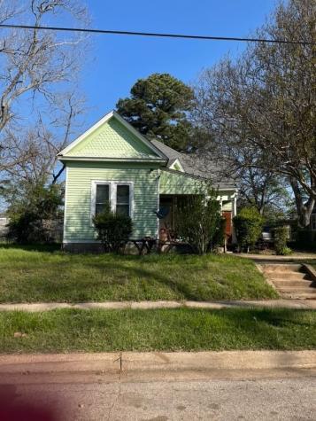 311 W Green Street Palestine TX 75801