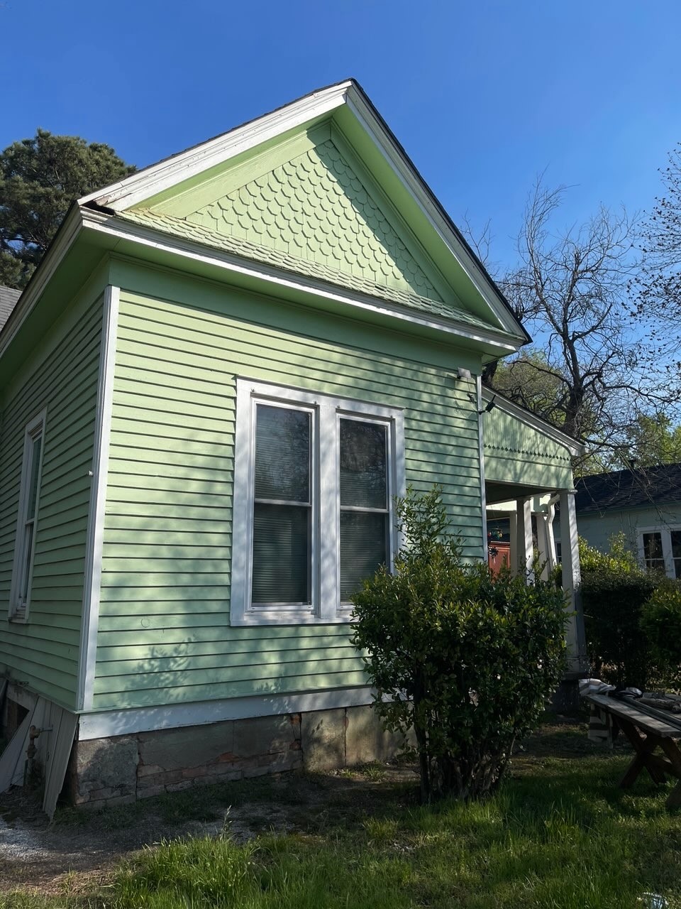 311 W Green Street Palestine TX 75801