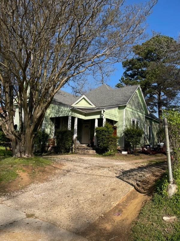 311 W Green Street Palestine TX 75801