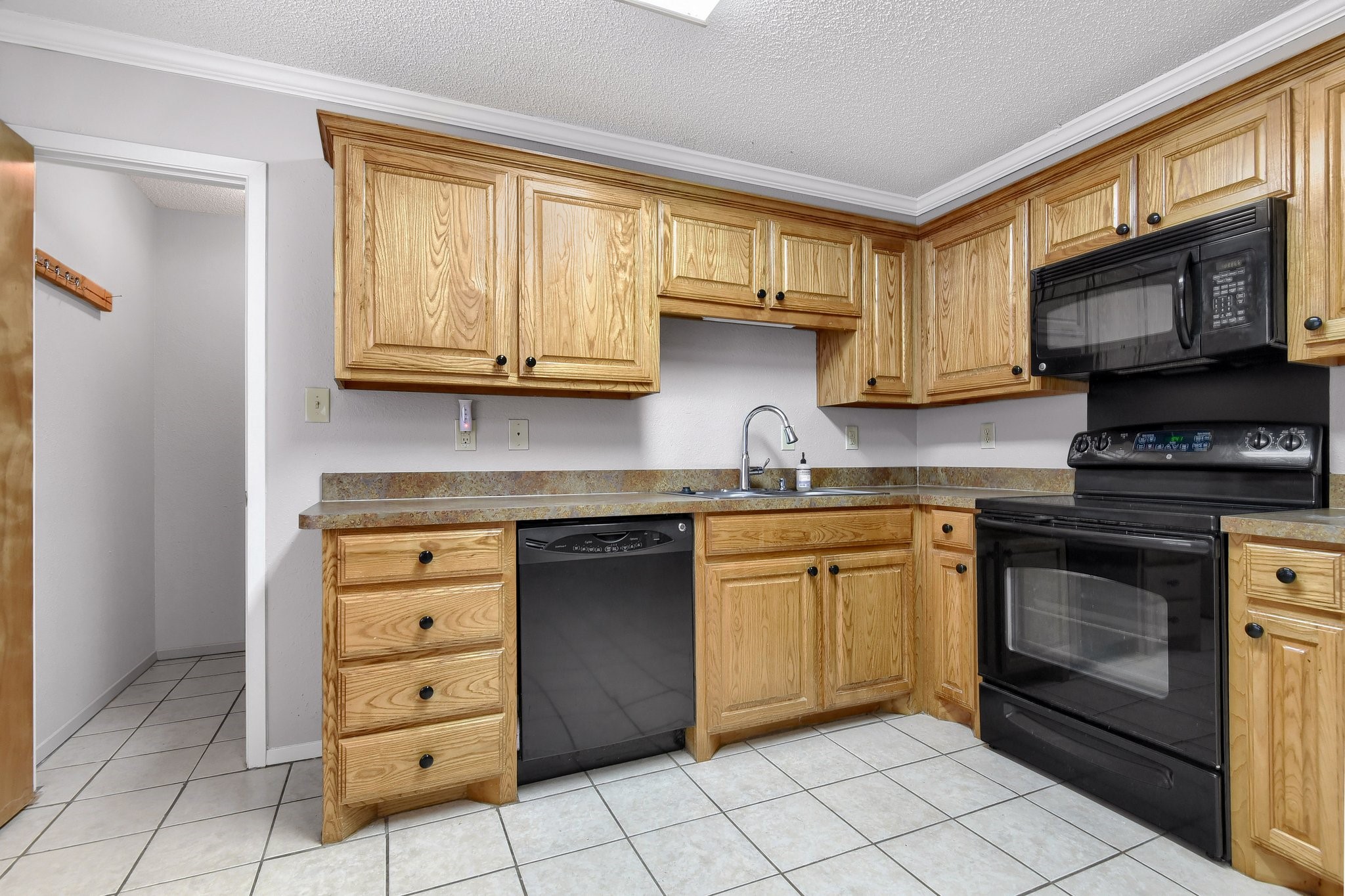 101 Sarah Court Collinsville TX 76233