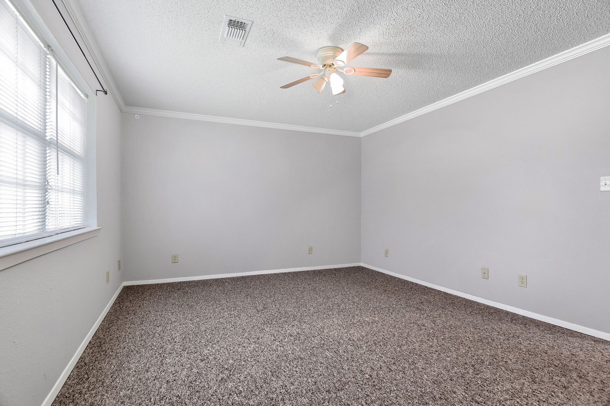 101 Sarah Court Collinsville TX 76233