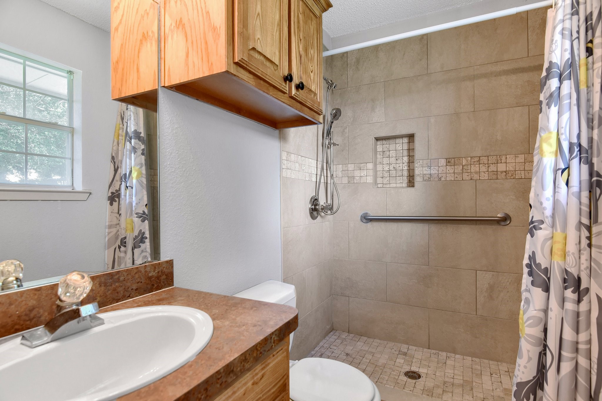 101 Sarah Court Collinsville TX 76233