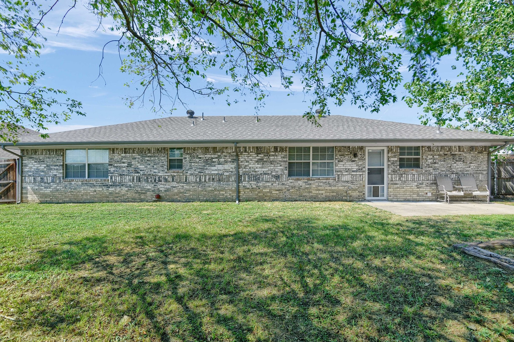 101 Sarah Court Collinsville TX 76233
