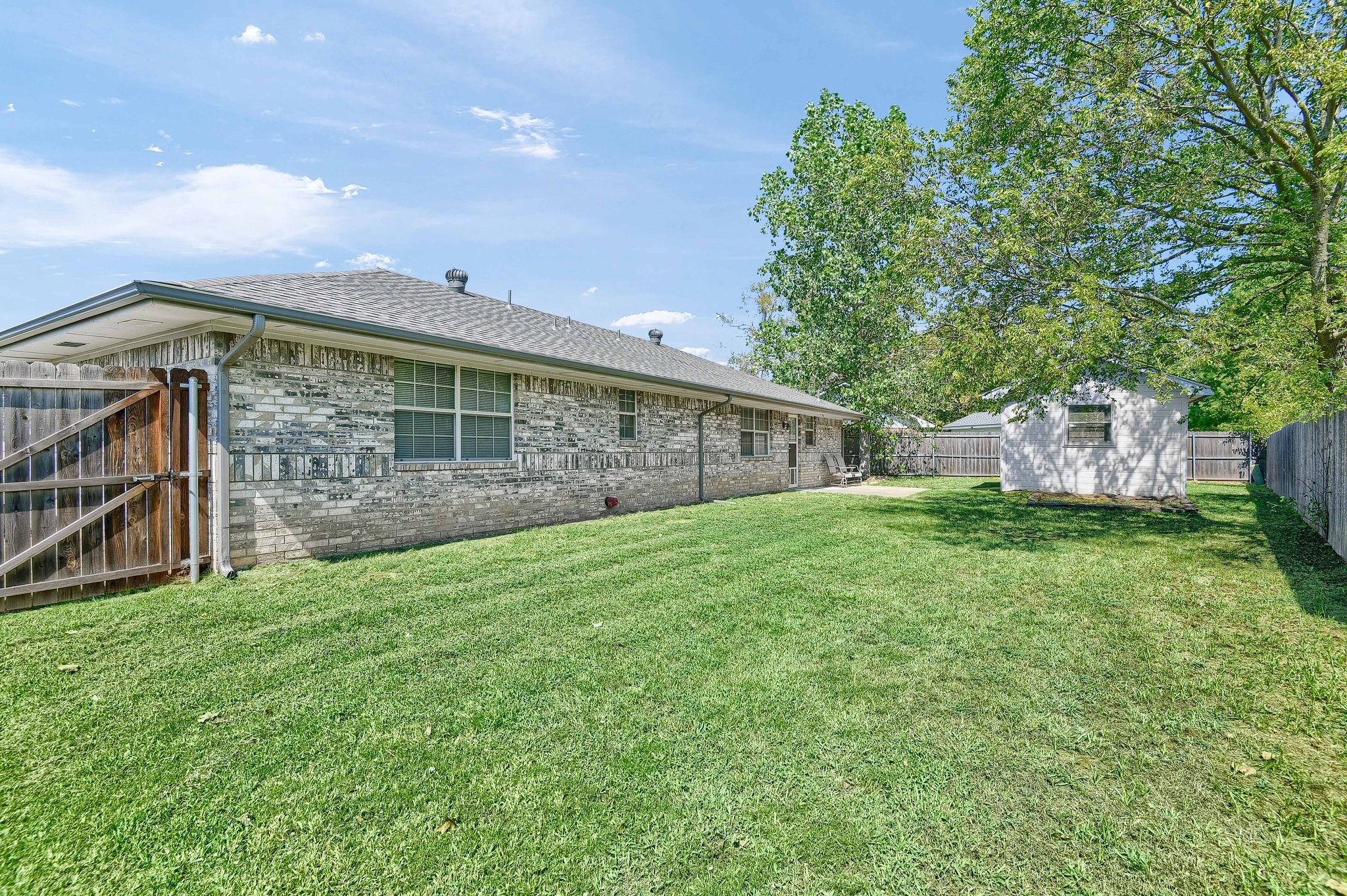 101 Sarah Court Collinsville TX 76233
