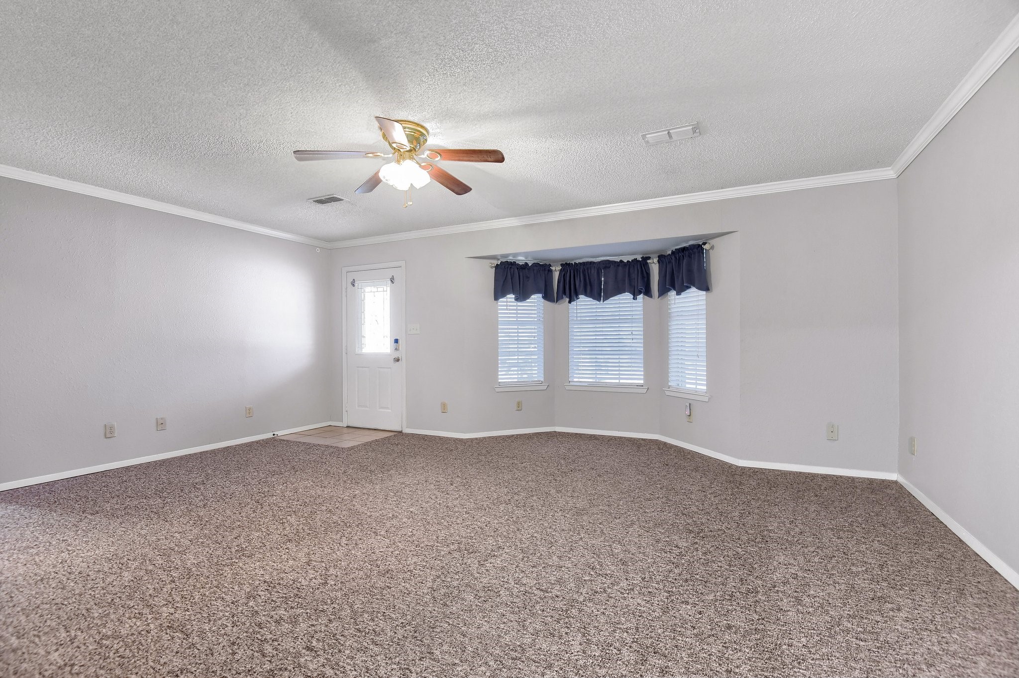 101 Sarah Court Collinsville TX 76233