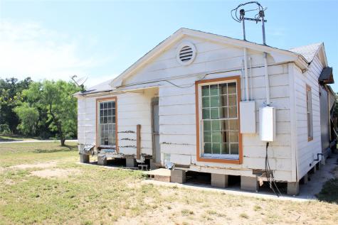 501 E Church Street San Saba TX 76877