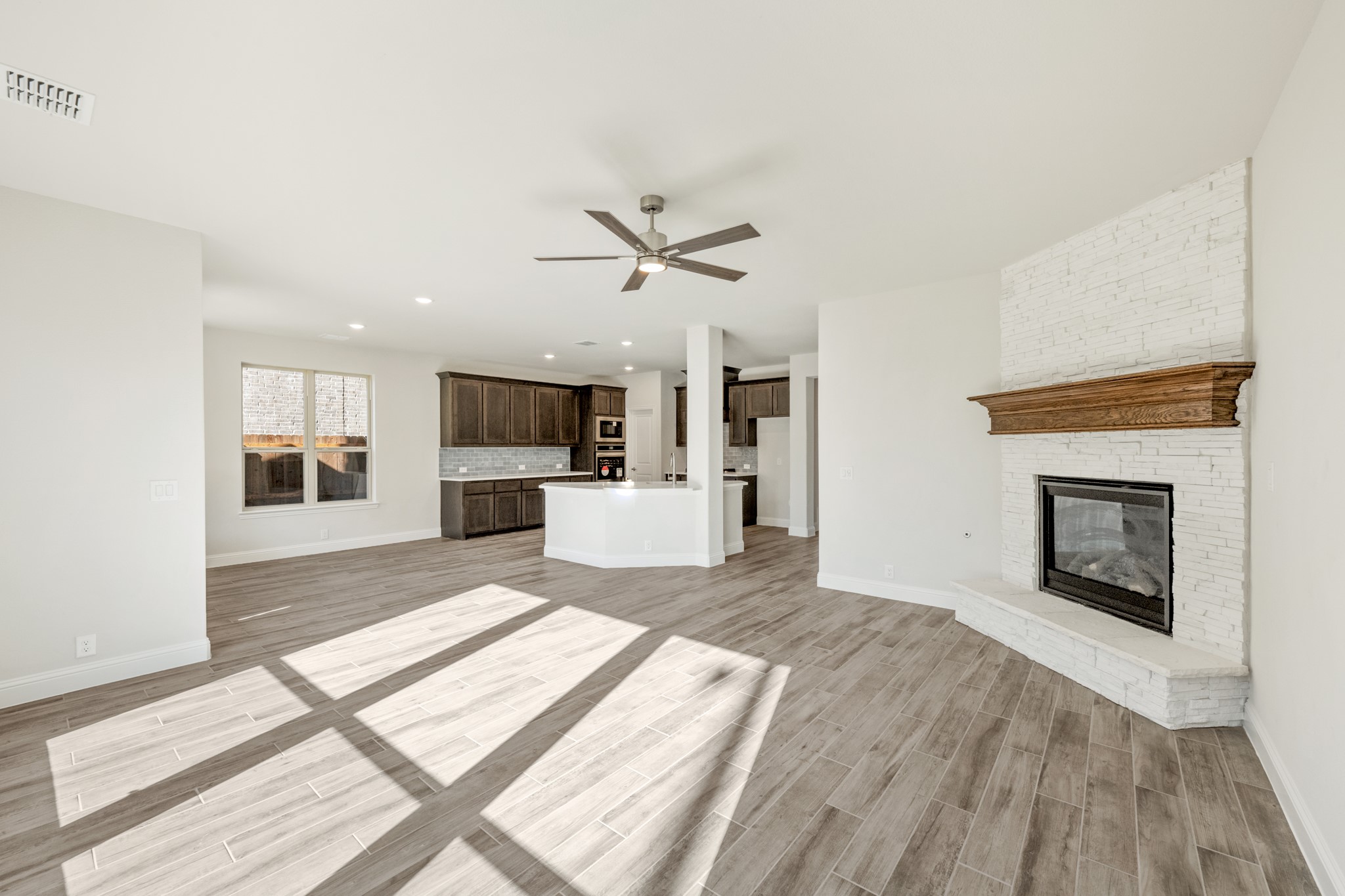 816 Yosemite Drive Desoto TX 75115
