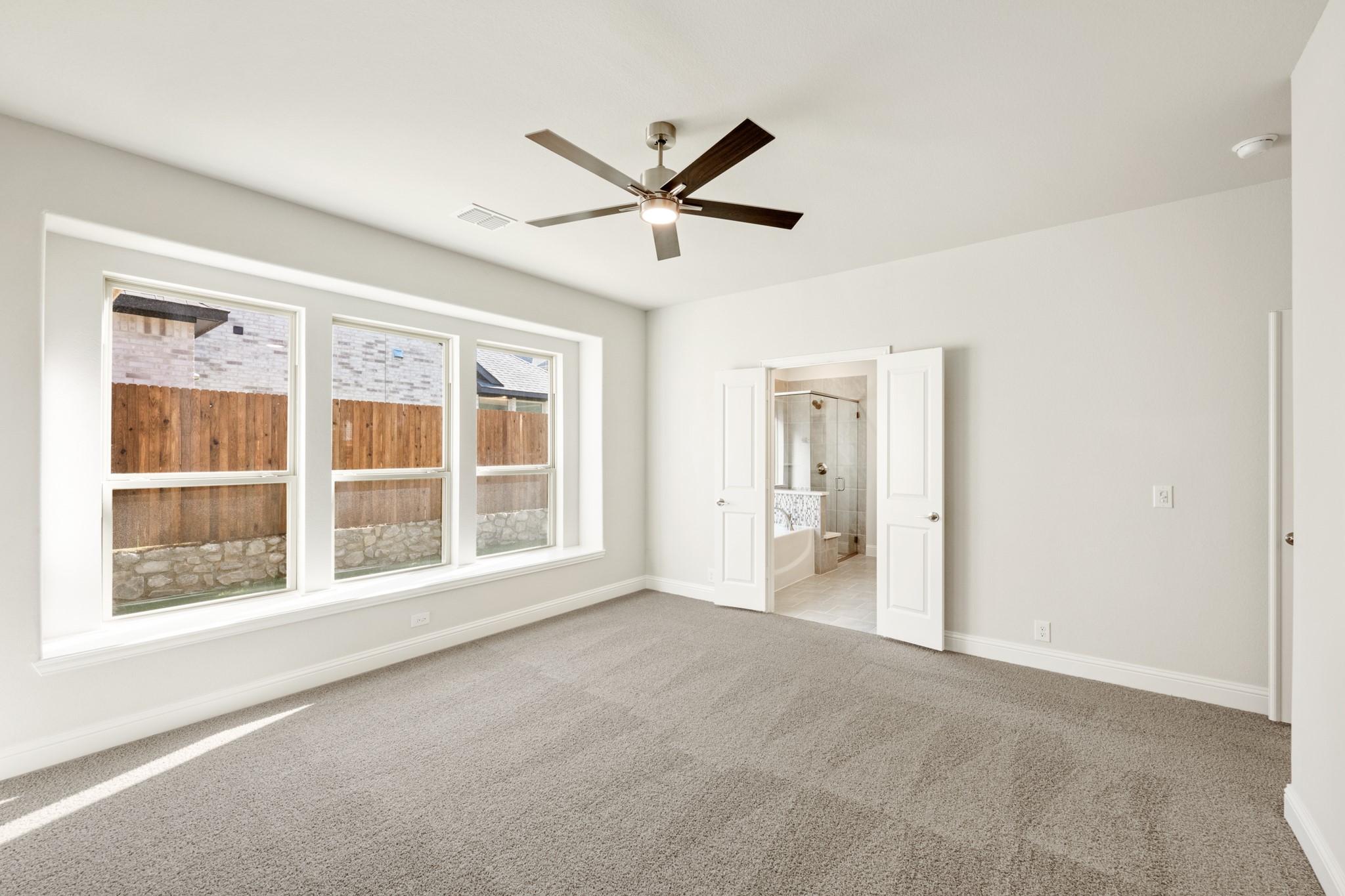 816 Yosemite Drive Desoto TX 75115