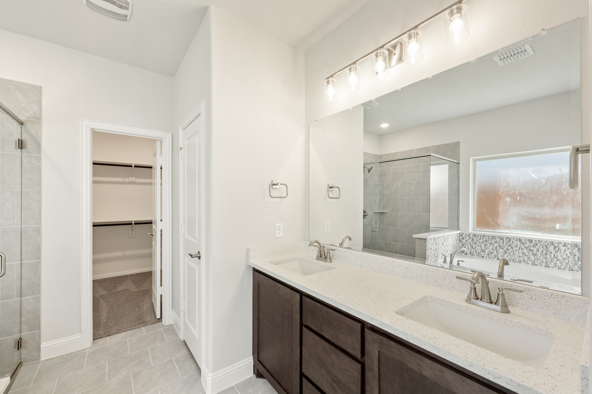 816 Yosemite Drive Desoto TX 75115