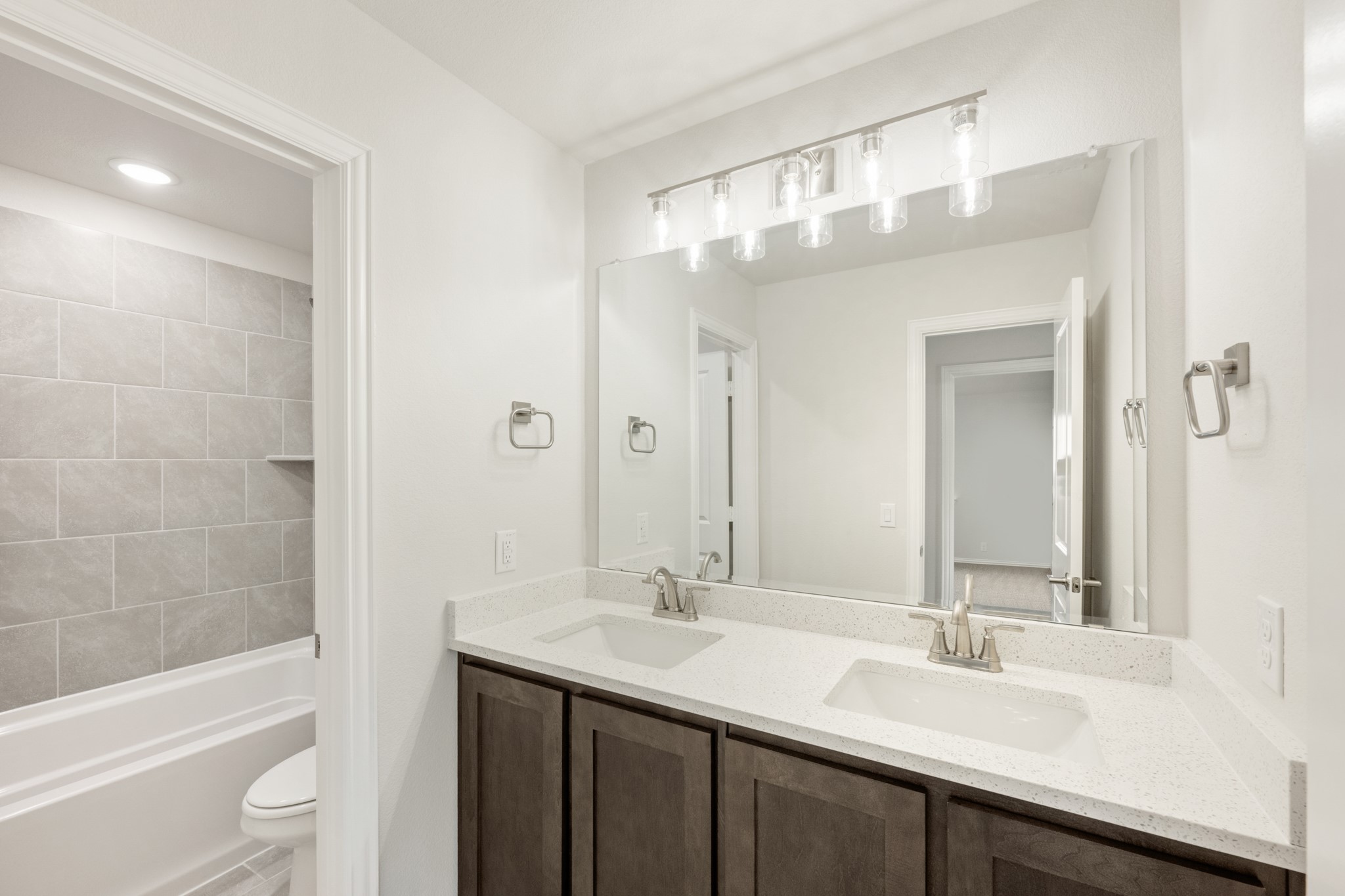 816 Yosemite Drive Desoto TX 75115