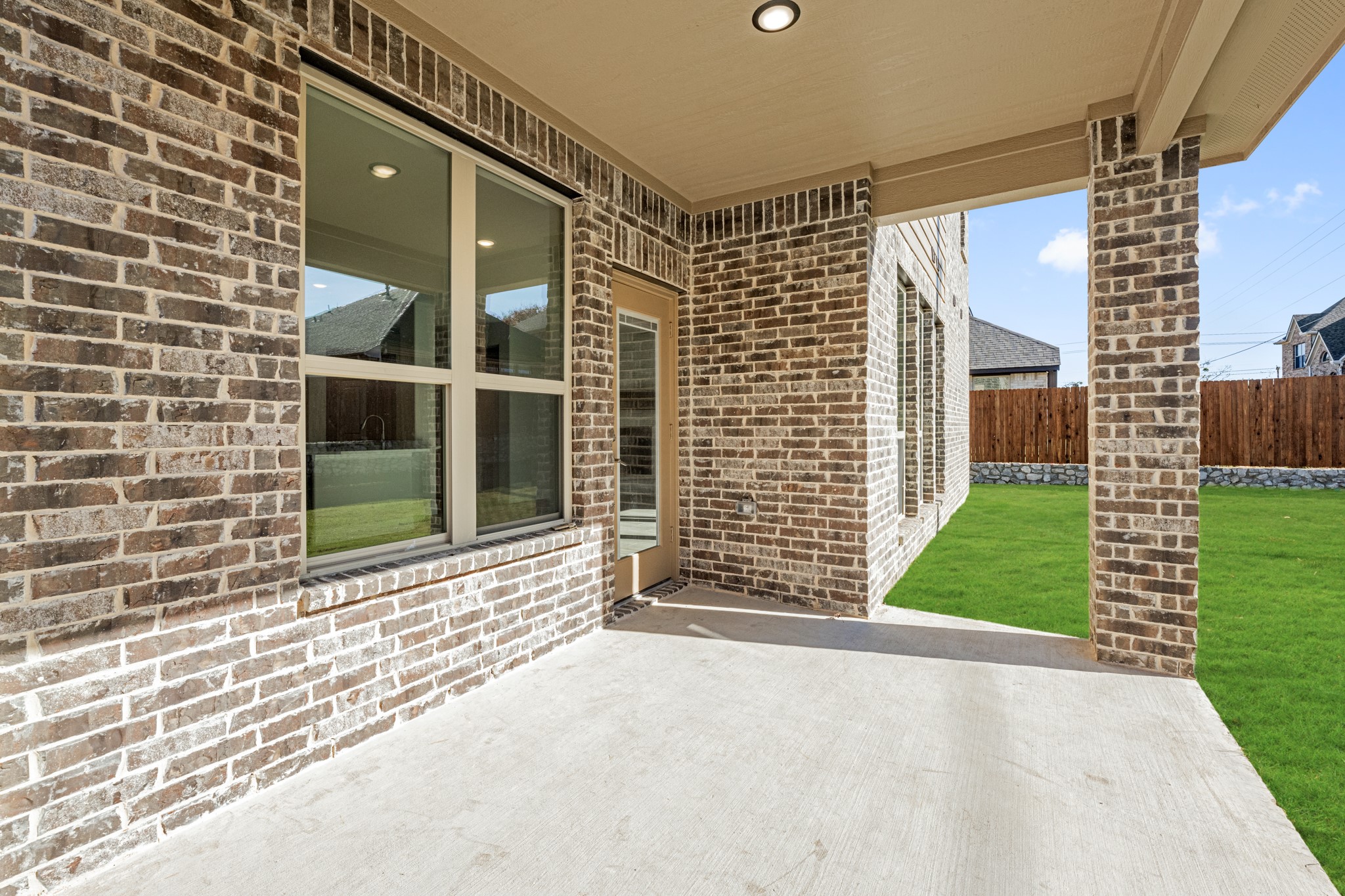 816 Yosemite Drive Desoto TX 75115