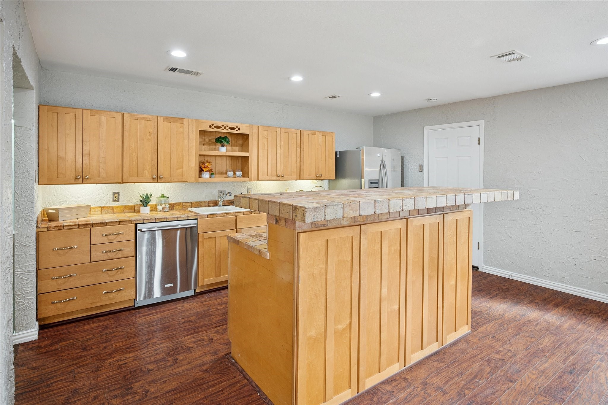 5352 Colorado Court North Richland Hills TX 76180