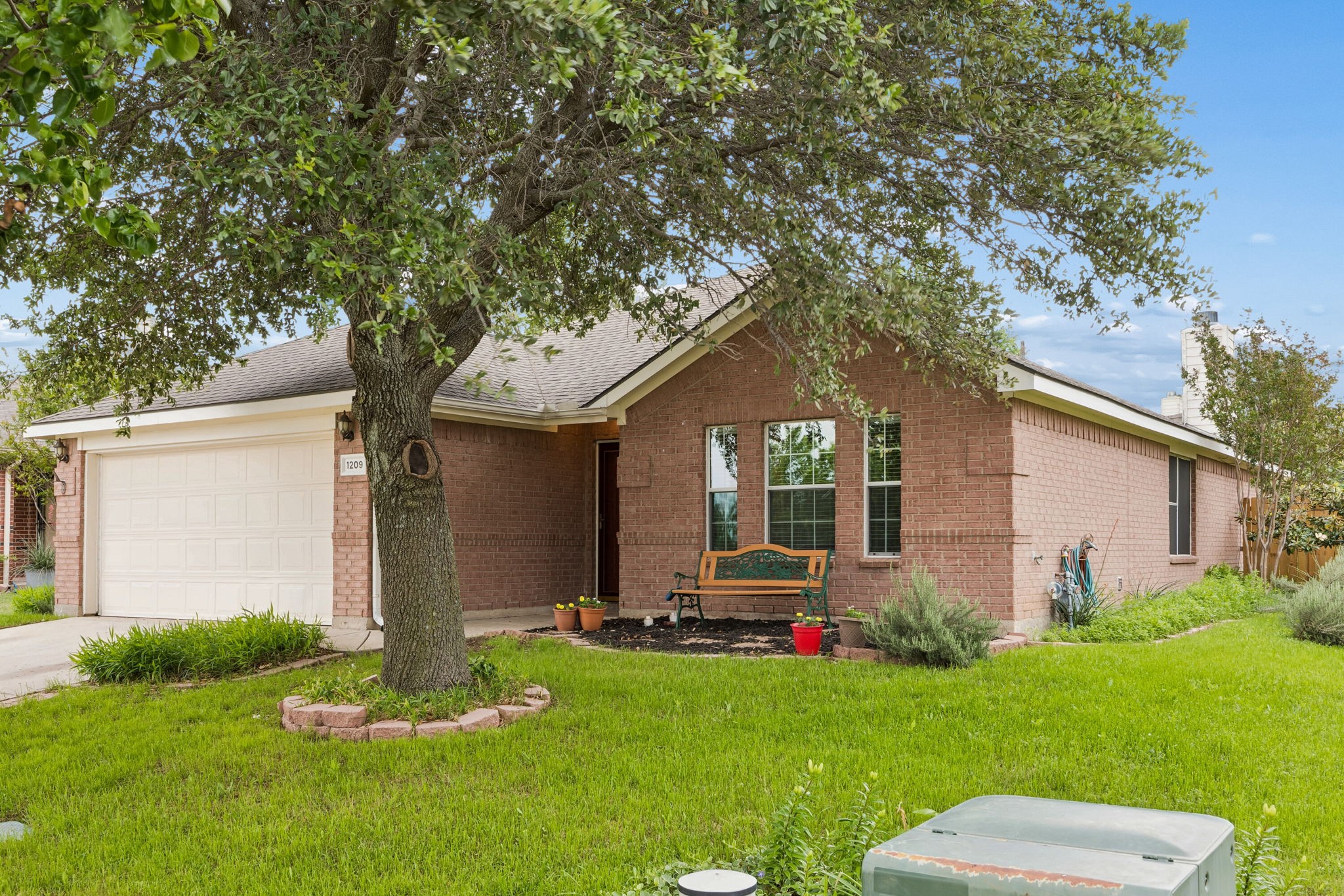 1209 Diamondback Lane Haslet TX 76052