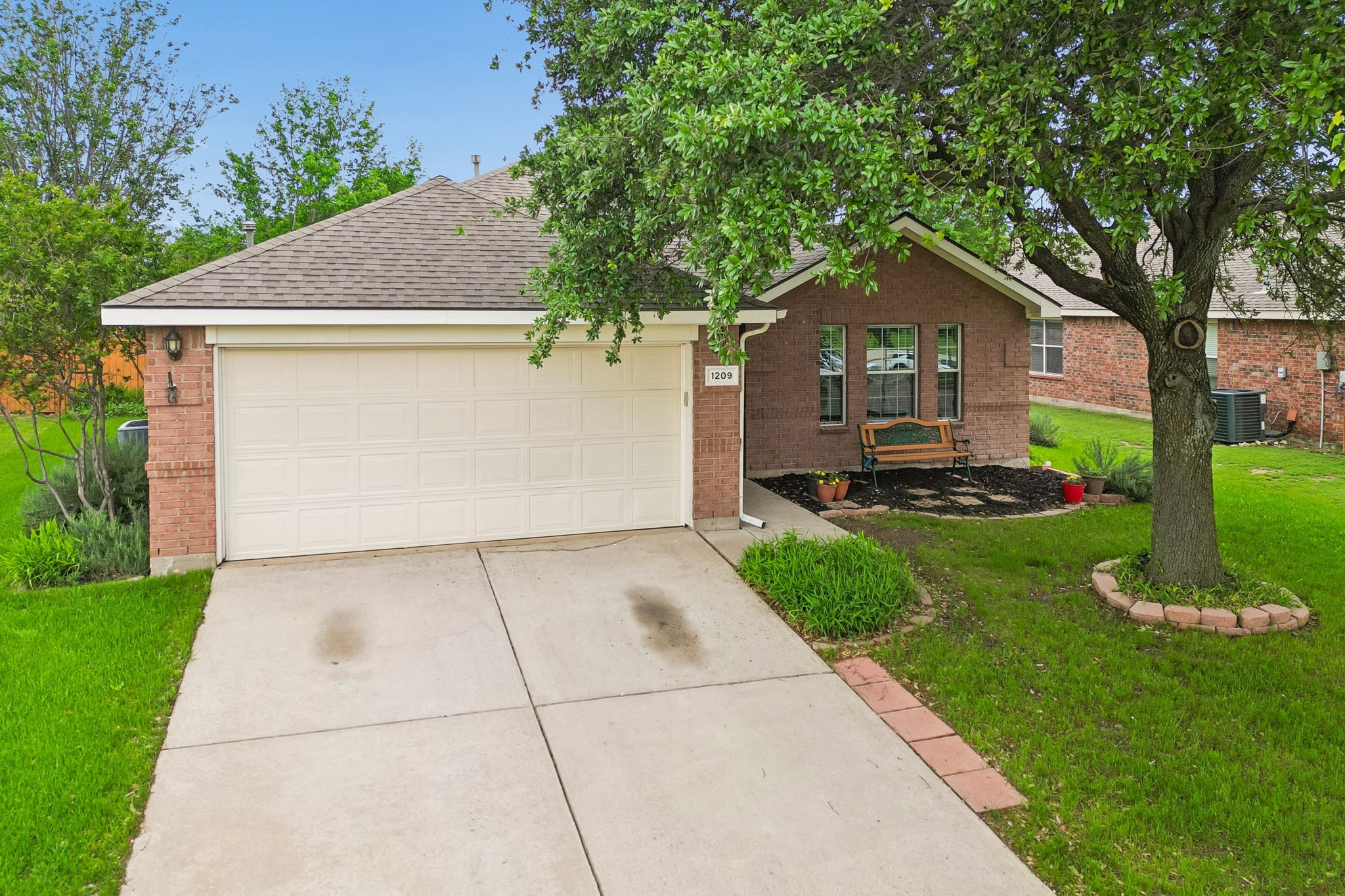 1209 Diamondback Lane Haslet TX 76052