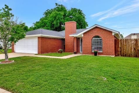 912 Park Place Boulevard Midlothian TX 76065