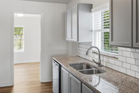 5525 Goodman Avenue Fort Worth TX 76107