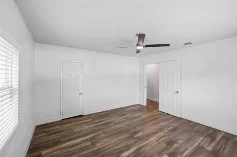 5525 Goodman Avenue Fort Worth TX 76107