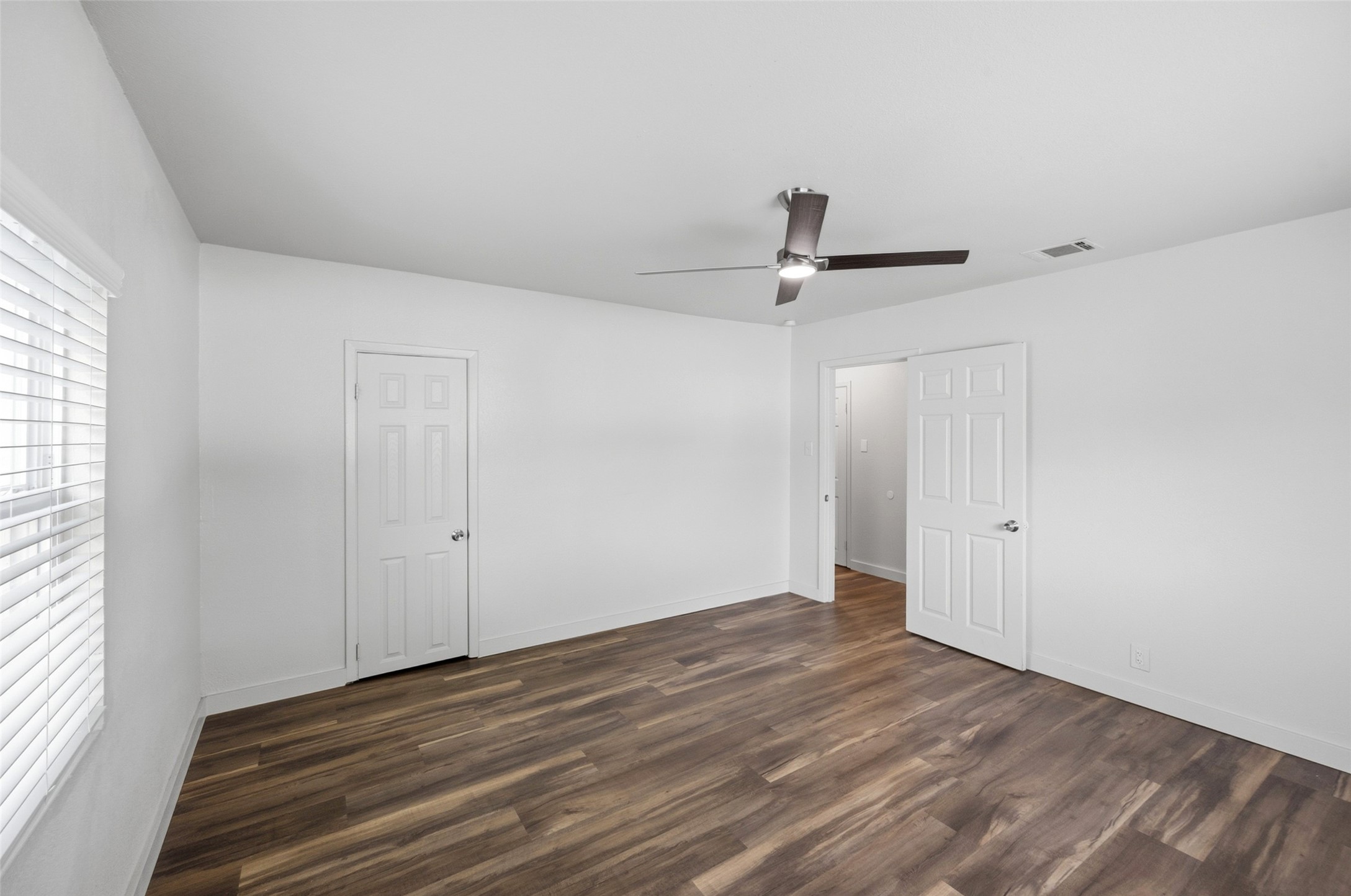 5525 Goodman Avenue Fort Worth TX 76107