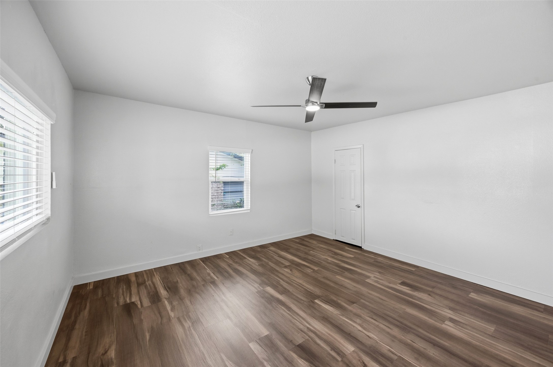 5525 Goodman Avenue Fort Worth TX 76107