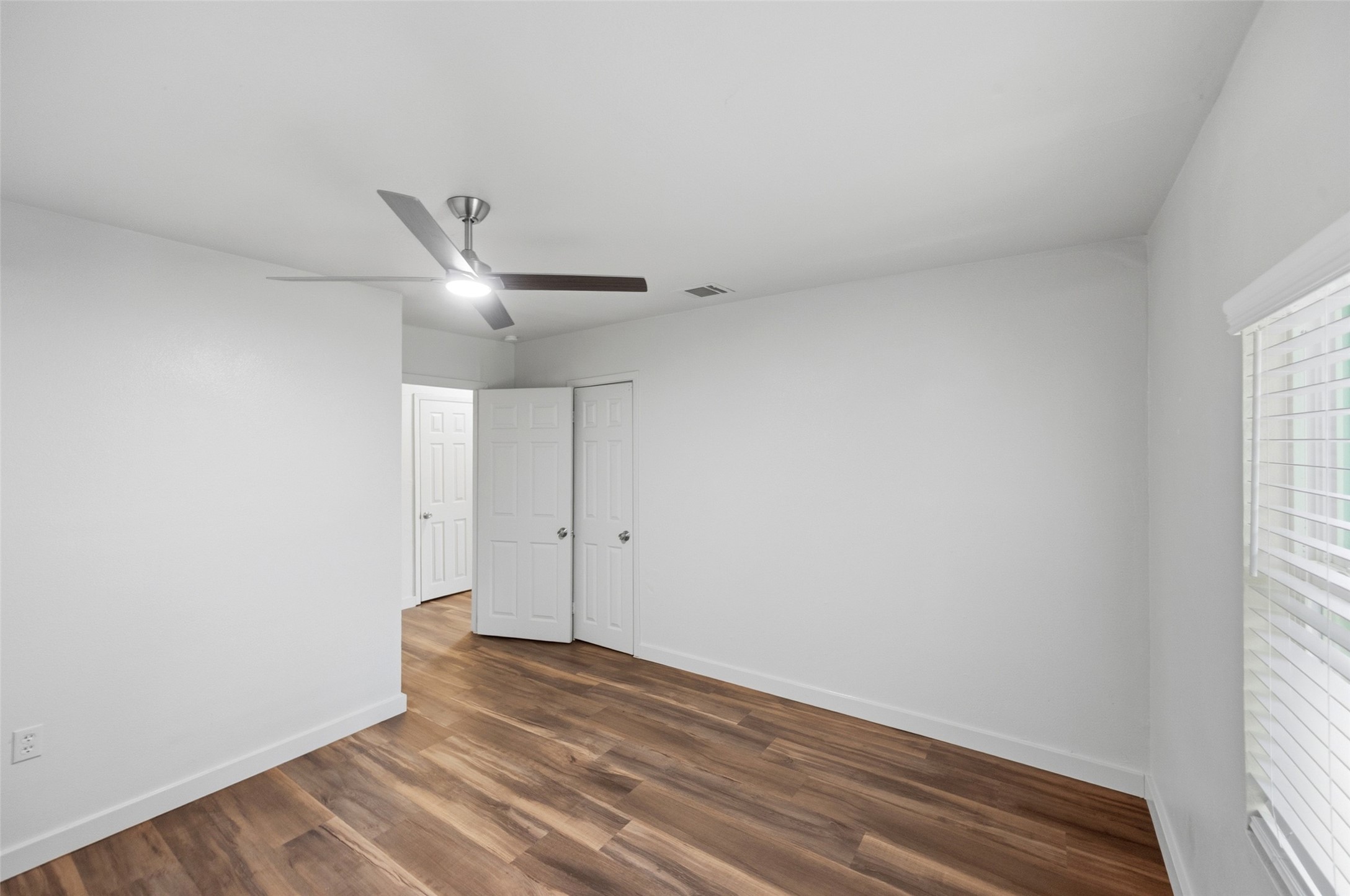 5525 Goodman Avenue Fort Worth TX 76107